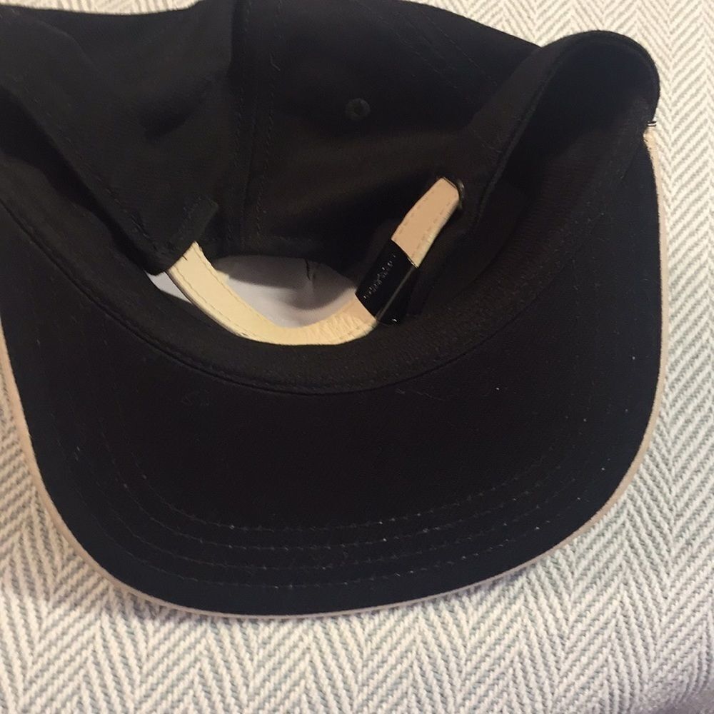 COACH LOGO Cap Leather on brim Adjustable MUST be Authenticated by Poshmark - Picture 4 of 7
